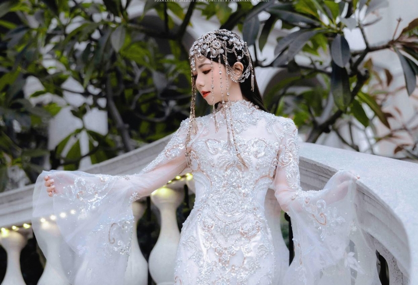 G.E.M trên sân khấu lớn