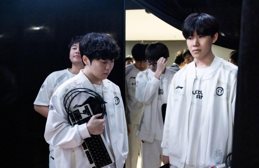 Seed 4 LPL đối mặt thử thách lớn