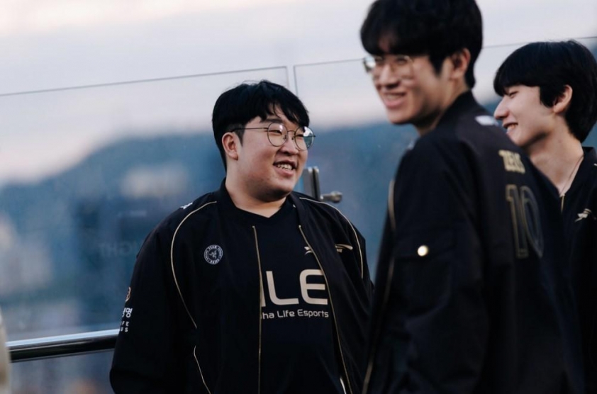 Zeus chơi Sion xuất sắc tại CKTG 2025