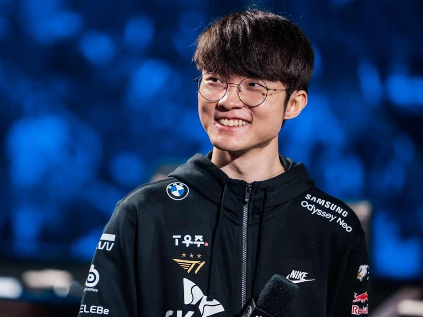 Faker tiết lộ hai tuyển thủ từng khiến bản thân toát mồ hôi trong sự nghiệp thi đấu lẫy lừng