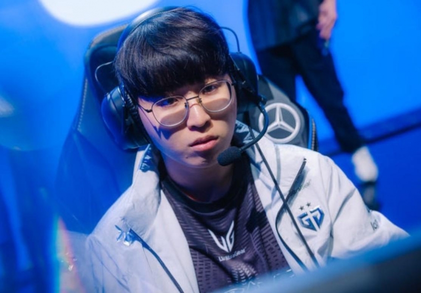 Kiin chia sẻ sau trận thắng áp đảo trước T1