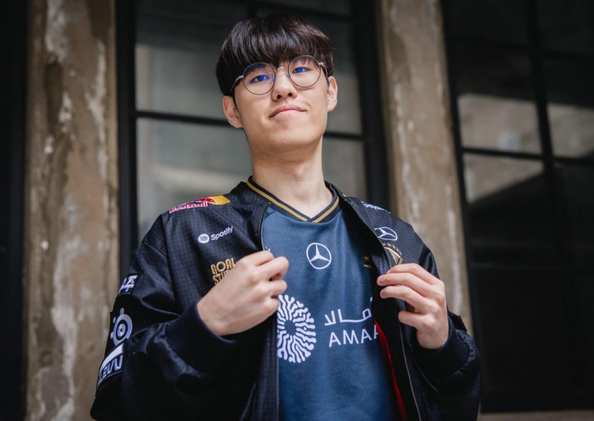 T1 bị gọi là rạp xiếc, Oner đáp thẳng một câu T1 thi đấu kịch tính tại CKTG 2025