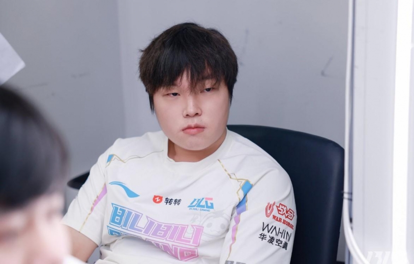 Nguy cơ bị loại của BLG khiến fan LPL lo lắng