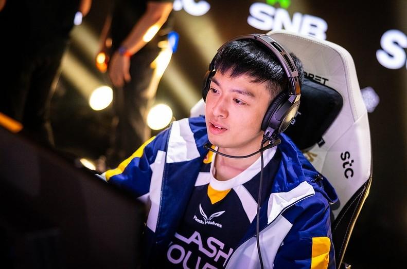 YBY1 đối đầu FW Iron Bog trong trận chung kết Cuộc chạm trán YBY1 và FW Iron Bog