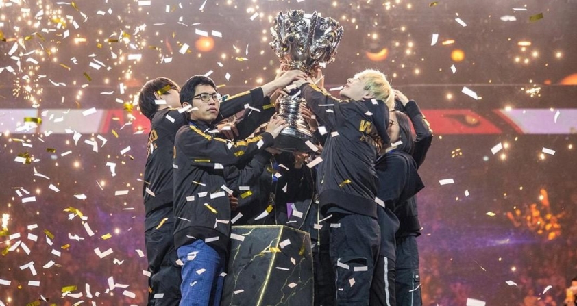 TSW đặt mục tiêu cao với Warhorse Đội hình trẻ trung của TSW